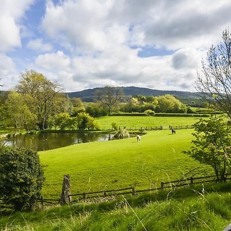 The Whitestonecliffe Inn Sutton  Bagian luar foto