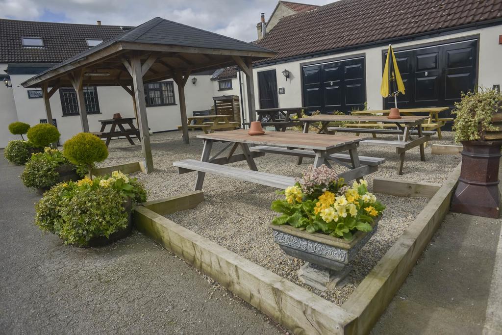 The Whitestonecliffe Inn Sutton  Bagian luar foto